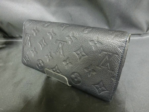 LOUIS VUITTON(ルイ・ヴィトン）の財布