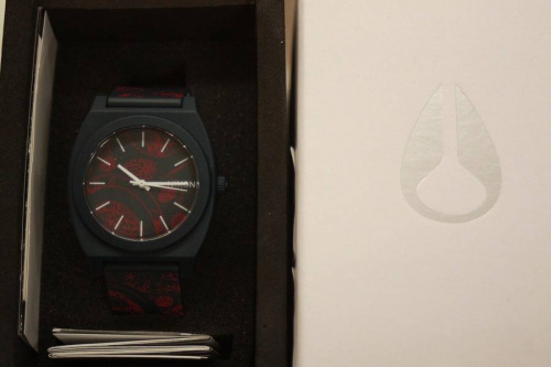 腕時計のニクソン（NIXON）