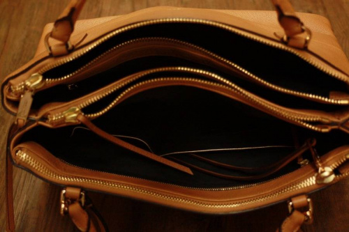 浦和3店舗新入荷の東浦和　ブランド