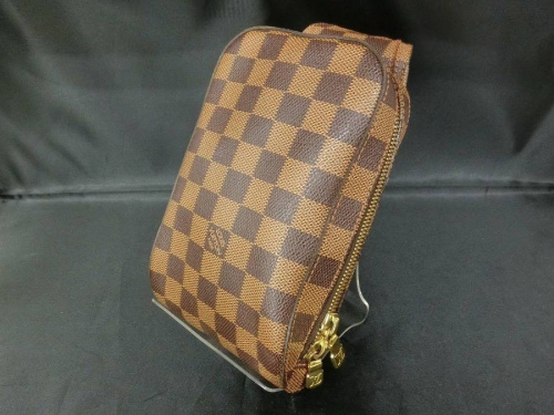 ブランド・ラグジュアリーのLOUIS VUITTON(ルイ・ヴィトン）