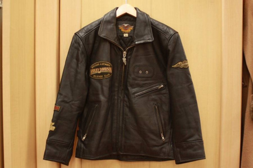 ジャケットのHARLEY-DAVIDSON