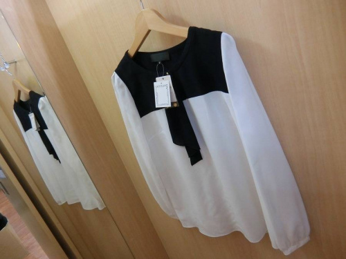 レディースファッションの春物衣類