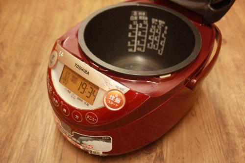 炊飯器のTOSHIBA