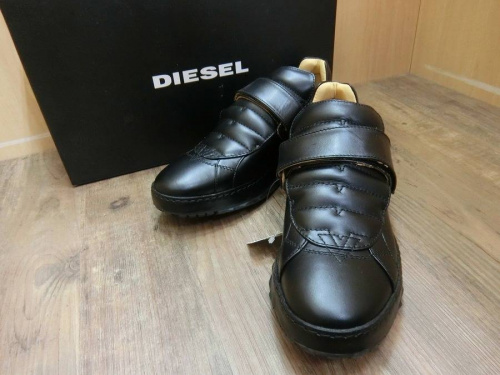 メンズファッションのディーゼル（DIESEL）
