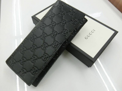 ブランド・ラグジュアリーの財布