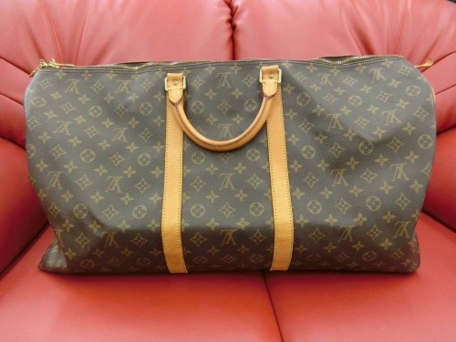 財布のLOUIS VUITTON(ルイ・ヴィトン）