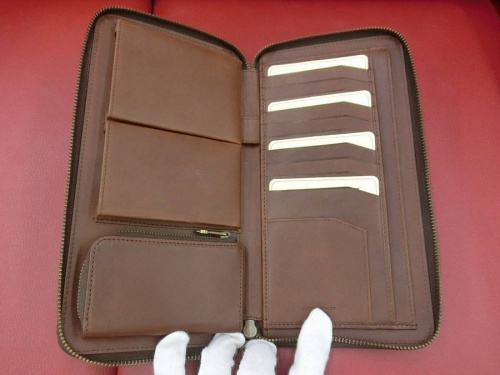 バッグのHUNTING WORLD