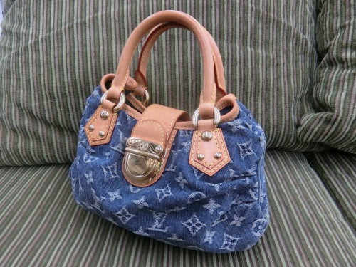 バッグのLOUIS VUITTON(ルイ・ヴィトン）