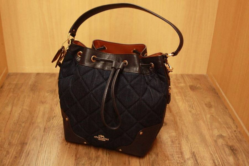 バッグのコーチ（COACH）