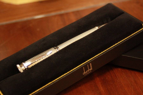 ビジネスアイテムのdunhill