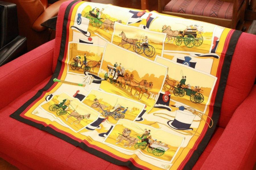 ブランド・ラグジュアリーのスカーフ