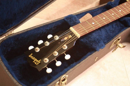 ギターのGibson