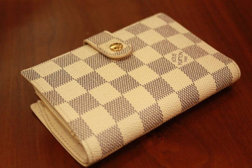 ブランド・ラグジュアリーの財布