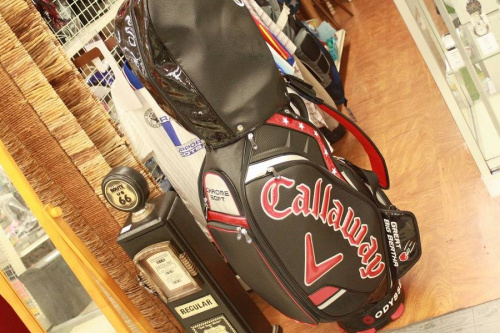 スポーツ用品のゴルフ