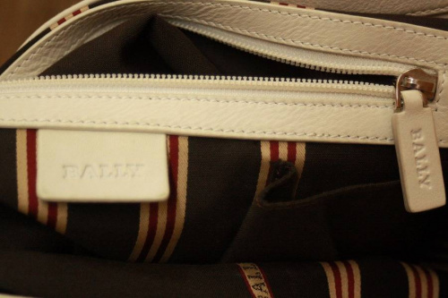 浦和3店舗新入荷の東浦和　ブランド