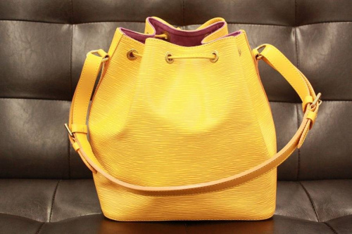 バッグのLOUIS VUITTON(ルイ・ヴィトン）