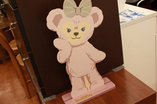 TDR 30th記念 ダッフィーとシェリーメイのウッドボードが入荷です