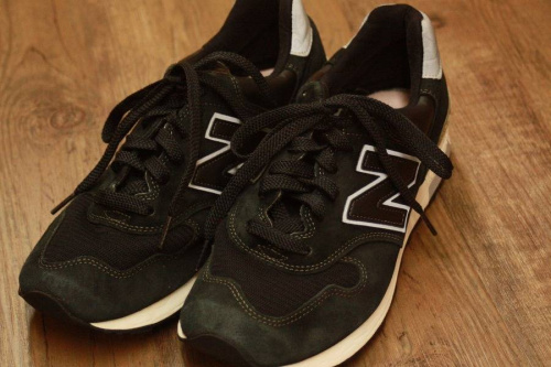 スニーカーのニューバランス(new balance)