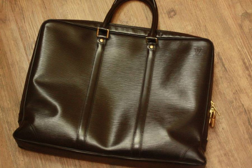 バッグのルイヴィトン(LOUIS VUITTON)