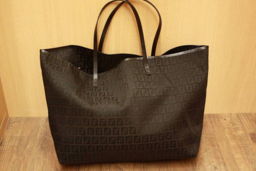 フェンディ（FENDI）の浦和3店舗新入荷