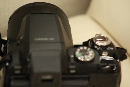 カメラのニコン（NIKON）