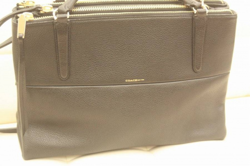 バッグのコーチ（COACH）