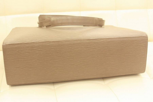 ルイヴィトン（LOUIS VUITTON）の浦和3店舗新入荷