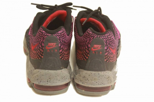 ナイキ（NIKE）のニューバランス（new balance）