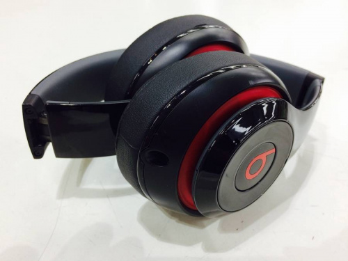 ヘッドフォンの東浦和　家電