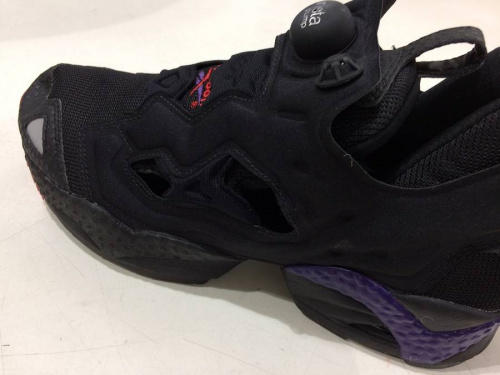 REEBOKのPUMPFURY