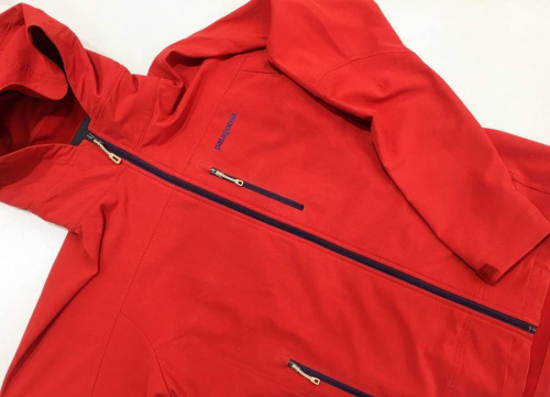 ジャケットのアウター