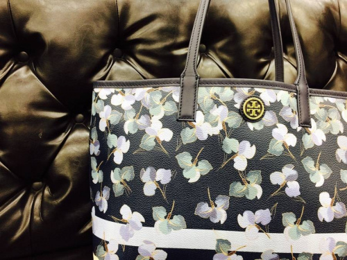 ブランド・ラグジュアリーのレディースファッション