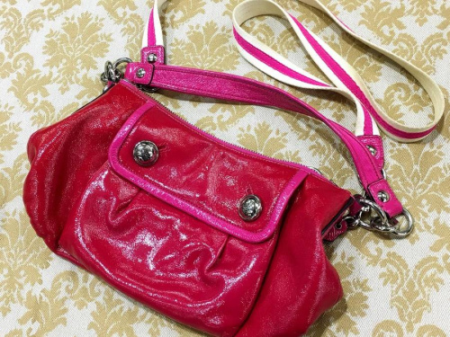 レディースファッションの洋食器