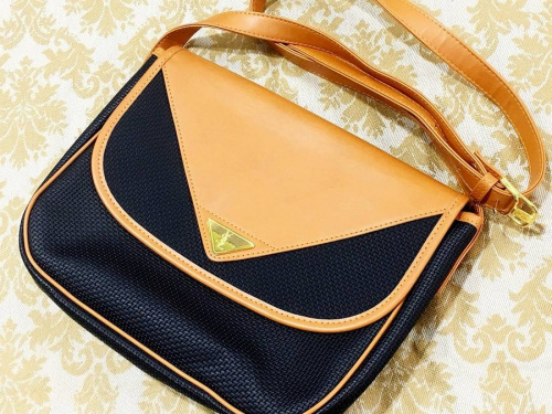 レディースファッションのバッグ