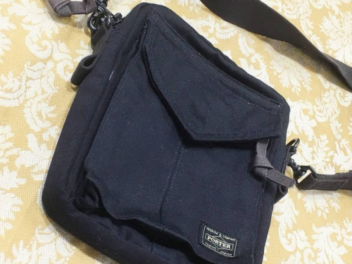 LOUIS VUITTON(ルイ・ヴィトン）のポーター（PORTER）