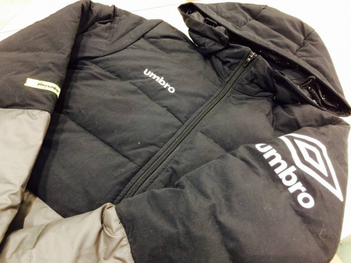 メンズファッションのUMBRO
