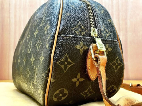 ヴィトンの東浦和　ブランド