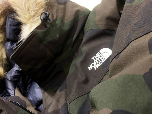 メンズファッションのダウンジャケット