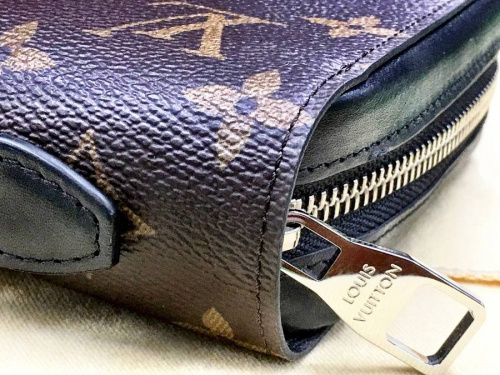 財布の東浦和　ブランド