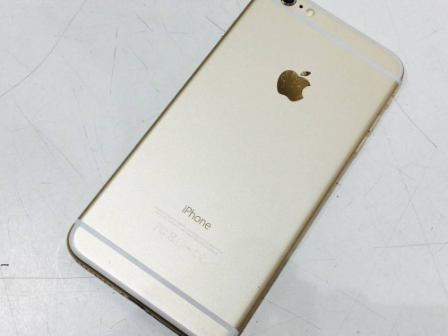 バーバリー(BURBERRY)のIPHONE