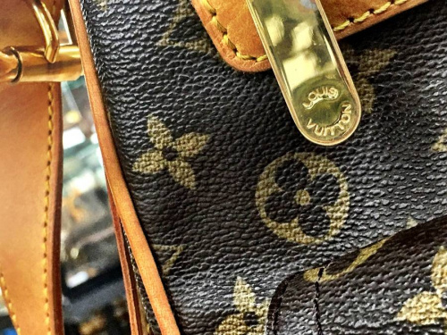 LOUIS VUITTON(ルイ・ヴィトン）の財布
