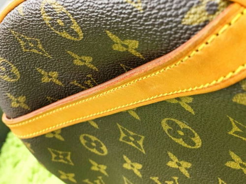 LOUIS VUITTON(ルイ・ヴィトン）の財布