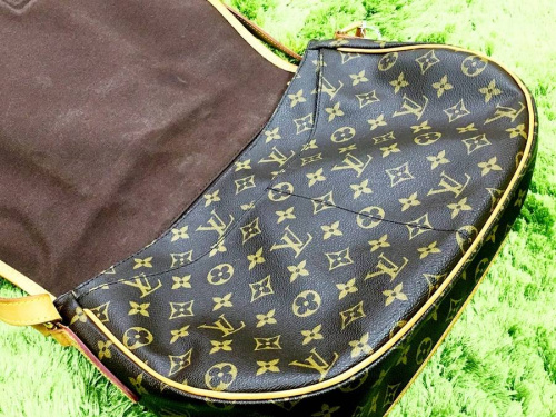 バッグのLOUIS VUITTON(ルイ・ヴィトン）