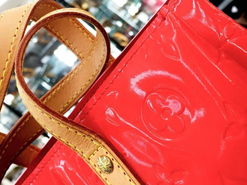 LOUIS VUITTON(ルイ・ヴィトン）の財布