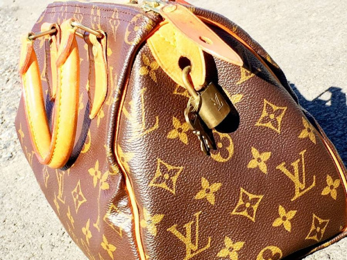 バッグのLOUIS VUITTON(ルイ・ヴィトン）