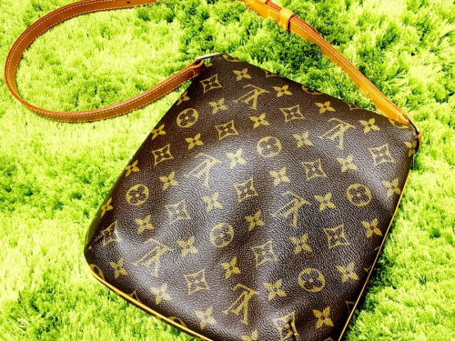 LOUIS VUITTON(ルイ・ヴィトン）の財布