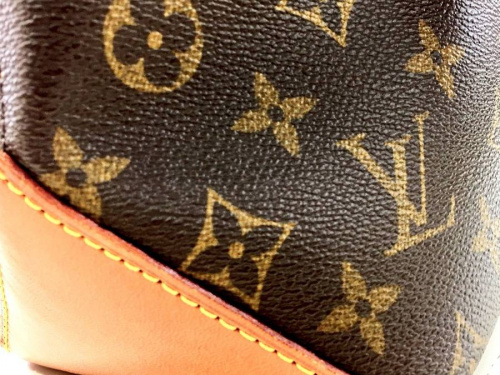 バッグのLOUIS VUITTON(ルイ・ヴィトン）