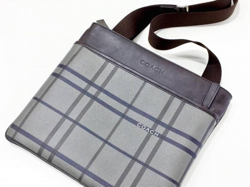 バッグのコーチ(COACH)