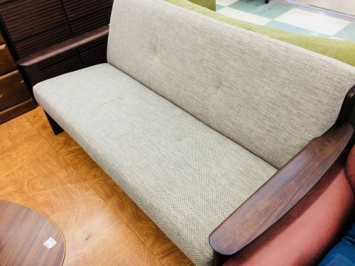 特選家具のカリモク