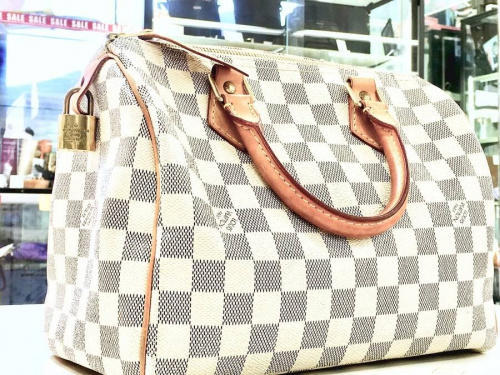 バッグのLOUIS VUITTON(ルイ・ヴィトン）